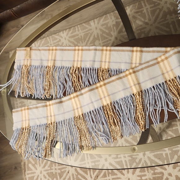 BURBERRY SCARF - Picture 2 of 5